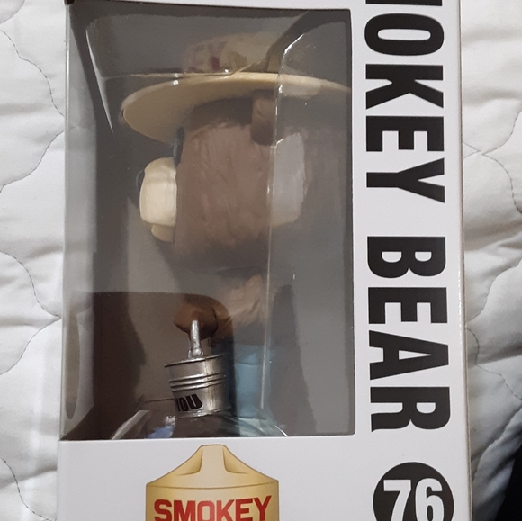 Funko Pop ad icon Smokey Bear limited edition - Picture 3 of 6